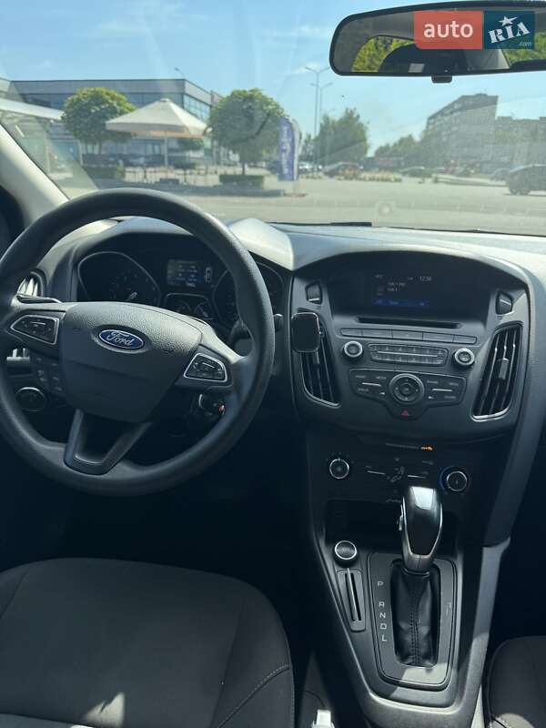 Седан Ford Focus 2015 в Черкассах