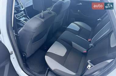 Хэтчбек Ford Focus 2013 в 