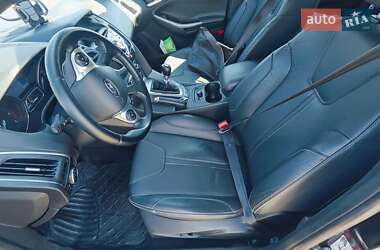 Универсал Ford Focus 2013 в 