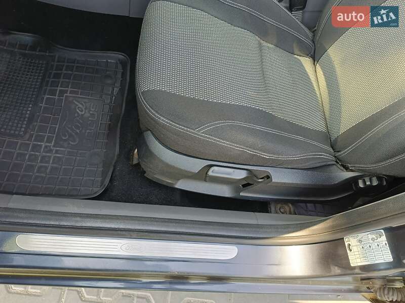 Універсал Ford Focus 2008 в Ратному