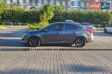 Седан Ford Focus 2016 в 