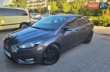 Седан Ford Focus 2016 в 