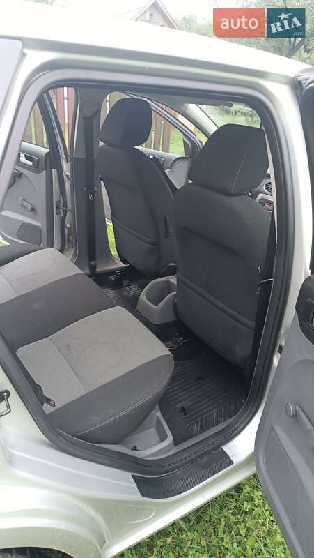 Універсал Ford Focus 2010 в Старому Самборі фото 7 Універсал Ford Focus 2010 в Старому Самборі