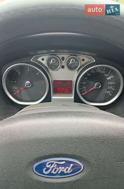 Универсал Ford Focus 2010 в 
