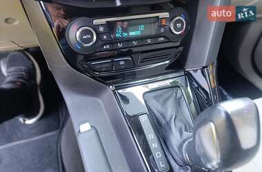 Хэтчбек Ford Focus 2014 в 