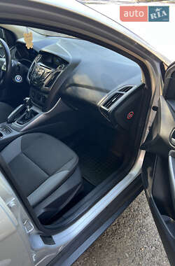 Универсал Ford Focus 2013 в 