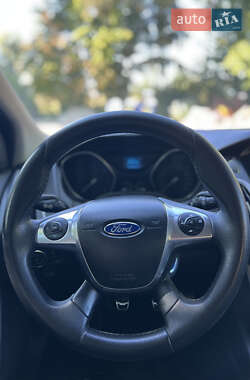 Универсал Ford Focus 2013 в 