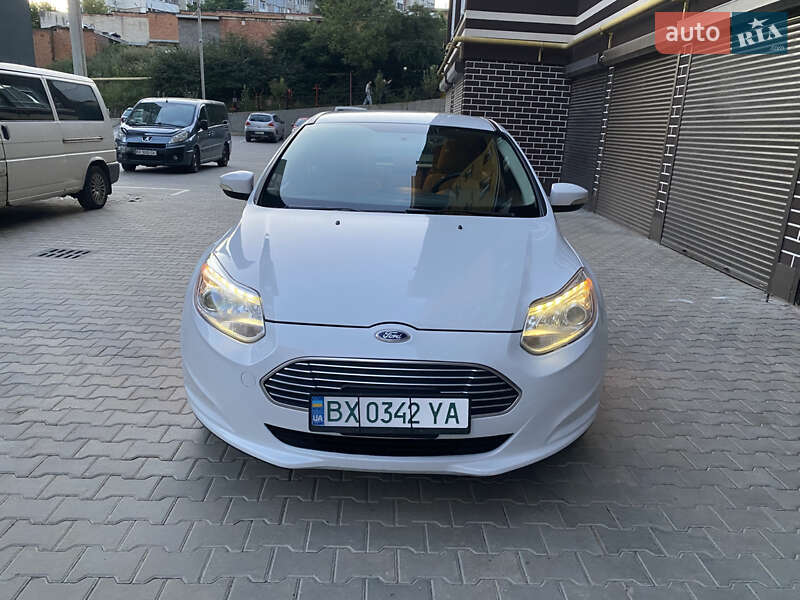 Хэтчбек Ford Focus 2014 в Хмельницком