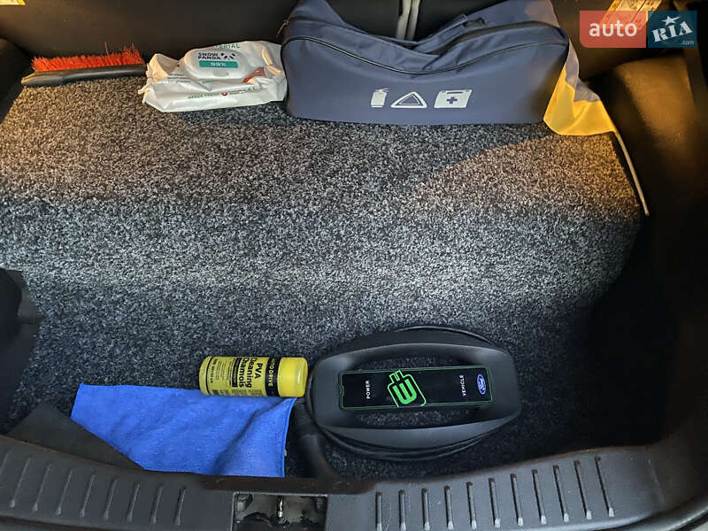 Хэтчбек Ford Focus 2014 в Хмельницком