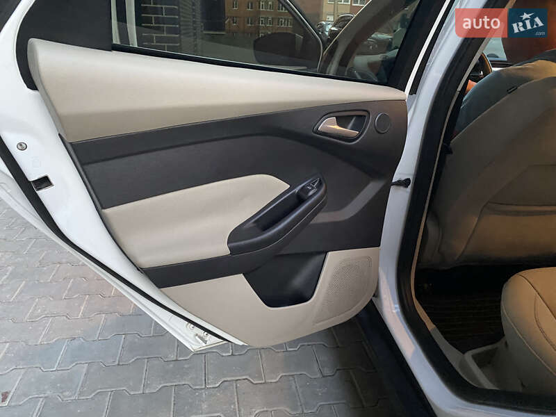 Хэтчбек Ford Focus 2014 в Хмельницком