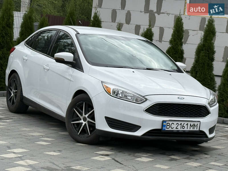 Седан Ford Focus 2016 в 
