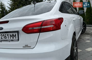 Седан Ford Focus 2016 в 