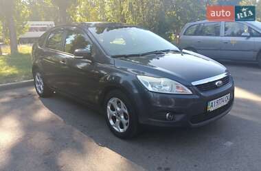 Хэтчбек Ford Focus 2010 в 