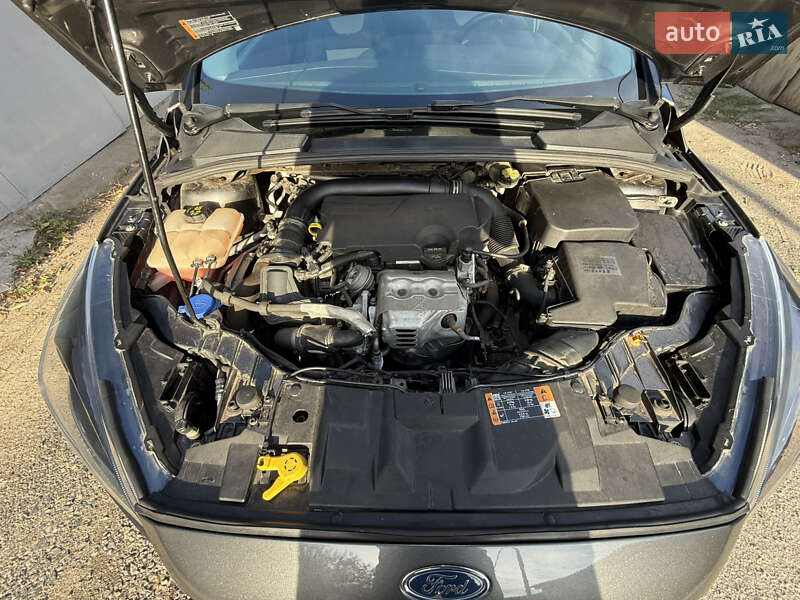 Хэтчбек Ford Focus 2015 в Харькове