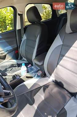 Седан Ford Focus 2015 в 