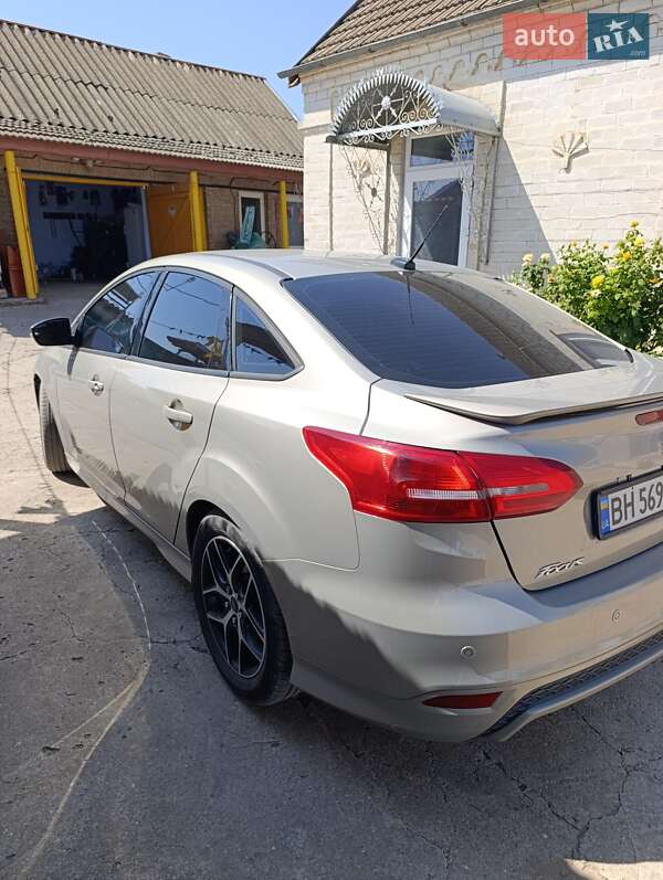 Седан Ford Focus 2015 в Ізмаїлі