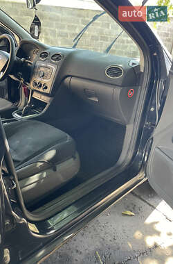 Хэтчбек Ford Focus 2007 в 