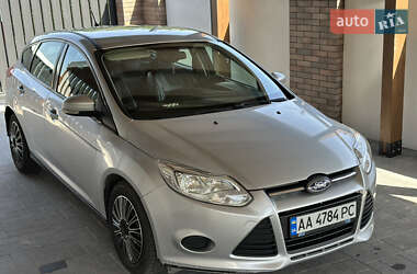 Хэтчбек Ford Focus 2013 в 