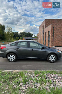 Седан Ford Focus 2015 в 