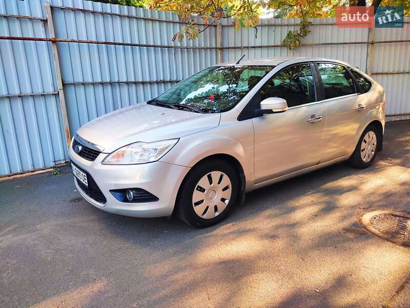 Хэтчбек Ford Focus 2011 в Киеве