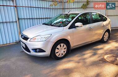 Хэтчбек Ford Focus 2011 в 