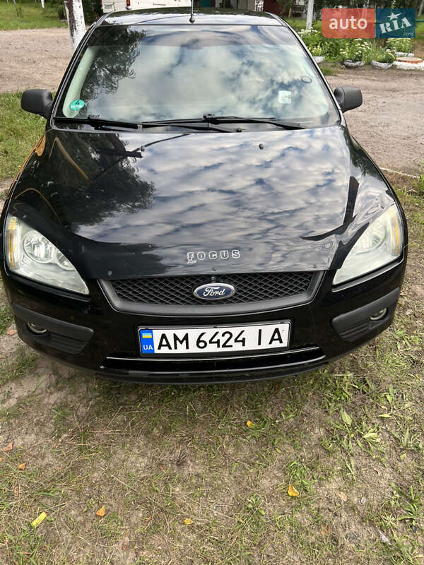 Хэтчбек Ford Focus 2005 в Андрушевке