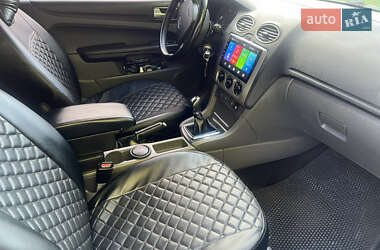 Хетчбек Ford Focus 2005 в 