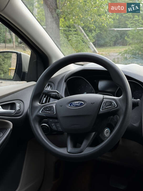 Седан Ford Focus 2017 в Днепре