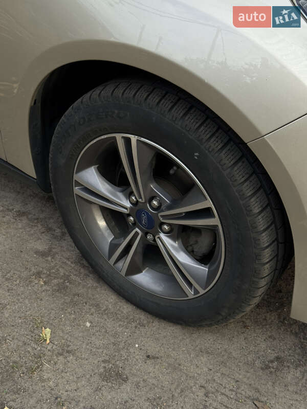 Седан Ford Focus 2017 в Днепре
