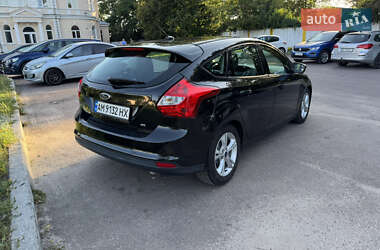 Хэтчбек Ford Focus 2014 в 