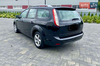 Универсал Ford Focus 2010 в 