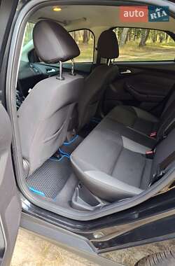 Седан Ford Focus 2014 в Лебедине