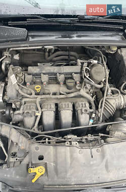 Хэтчбек Ford Focus 2013 в 