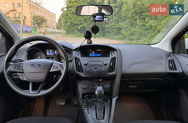 Хэтчбек Ford Focus 2017 в 