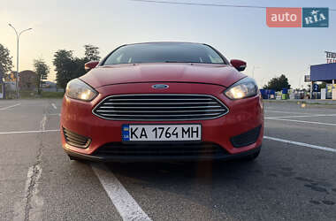 Хэтчбек Ford Focus 2015 в 