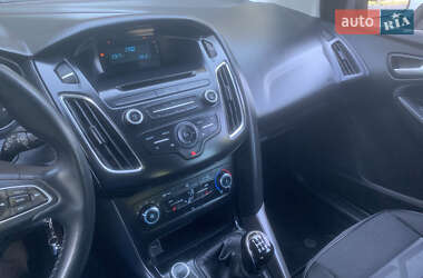 Хетчбек Ford Focus 2017 в 