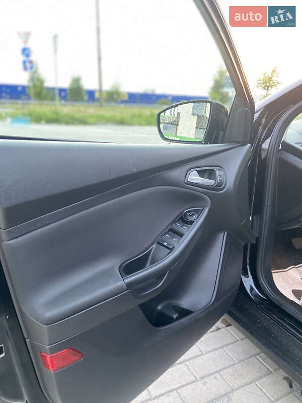 Хетчбек Ford Focus 2017 в Рівному