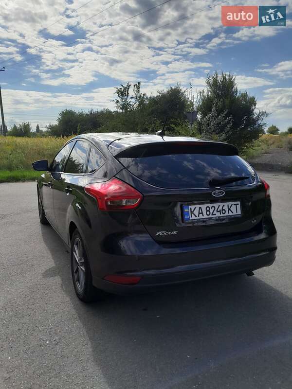Хэтчбек Ford Focus 2015 в Киеве фото 8 Хэтчбек Ford Focus 2015 в Киеве