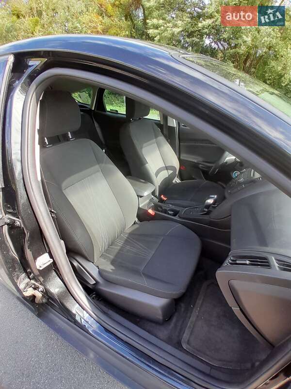 Хэтчбек Ford Focus 2015 в Киеве фото 13 Хэтчбек Ford Focus 2015 в Киеве