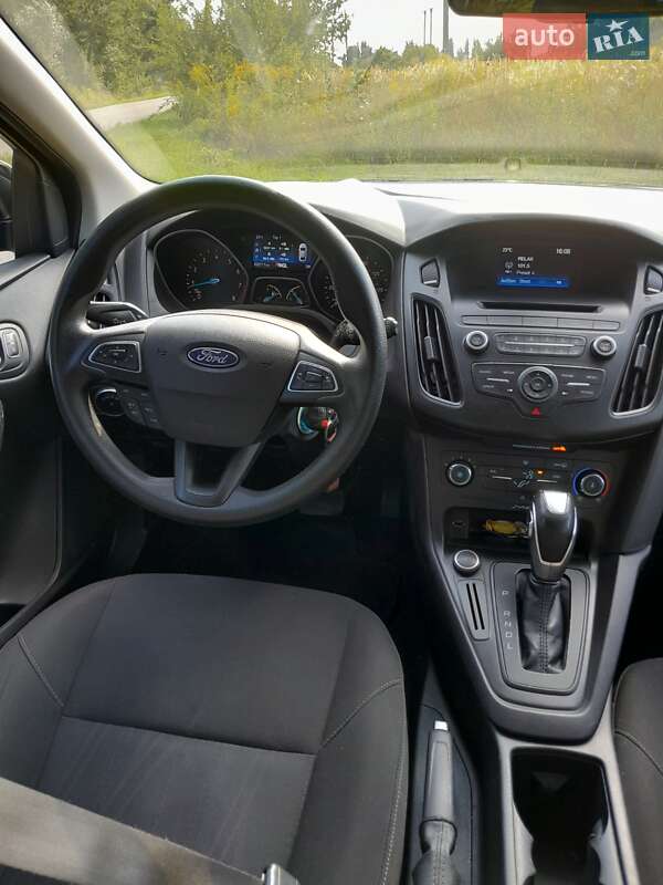 Хэтчбек Ford Focus 2015 в Киеве фото 23 Хэтчбек Ford Focus 2015 в Киеве