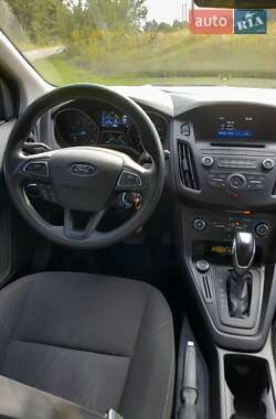Хэтчбек Ford Focus 2015 в 