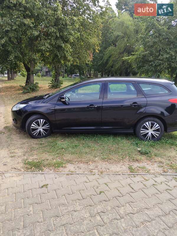 Універсал Ford Focus 2013 в Чернівцях