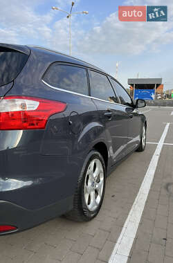 Универсал Ford Focus 2012 в 