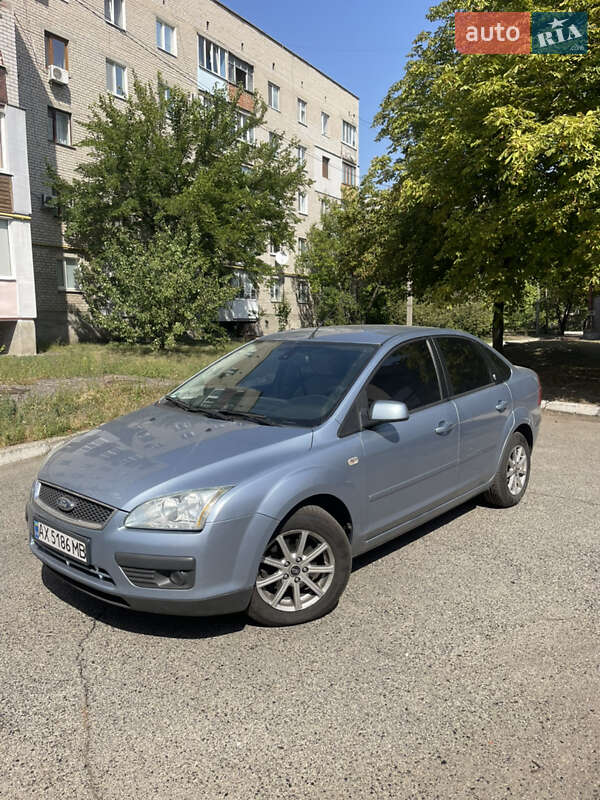 Седан Ford Focus 2005 в 