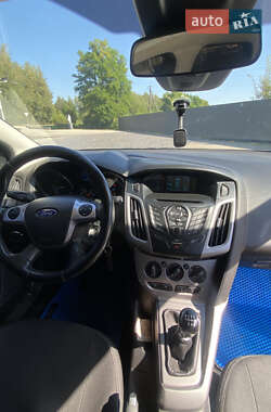 Универсал Ford Focus 2014 в 