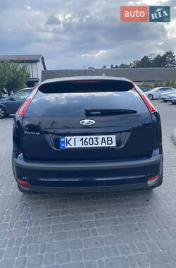 Хэтчбек Ford Focus 2007 в 