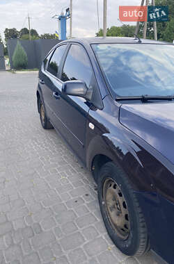 Хэтчбек Ford Focus 2007 в 