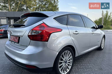 Хэтчбек Ford Focus 2014 в 