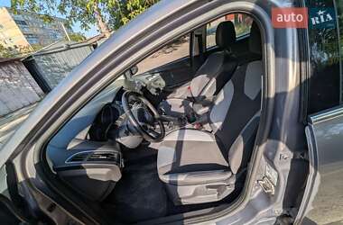 Хэтчбек Ford Focus 2013 в 