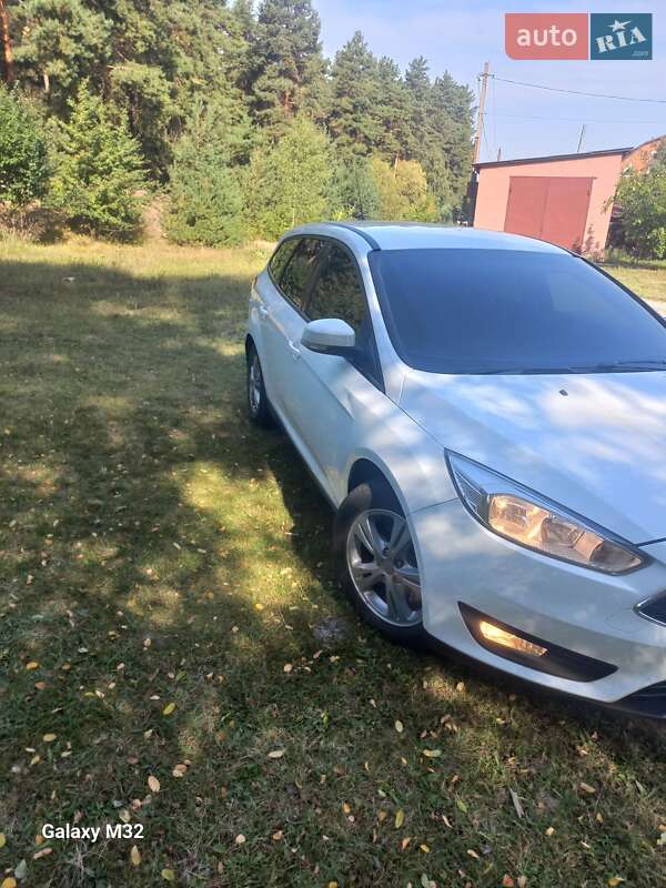 Универсал Ford Focus 2015 в Лебедине